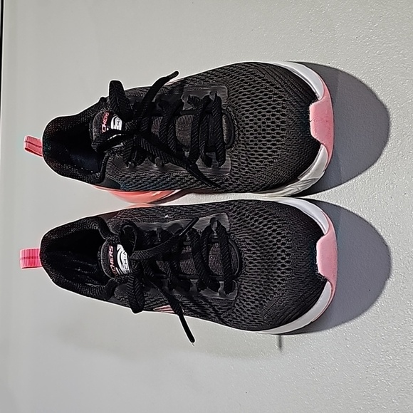 Sketchers air-cooled memory foam black and pink size 7 athletic shoes - Picture 2 of 6